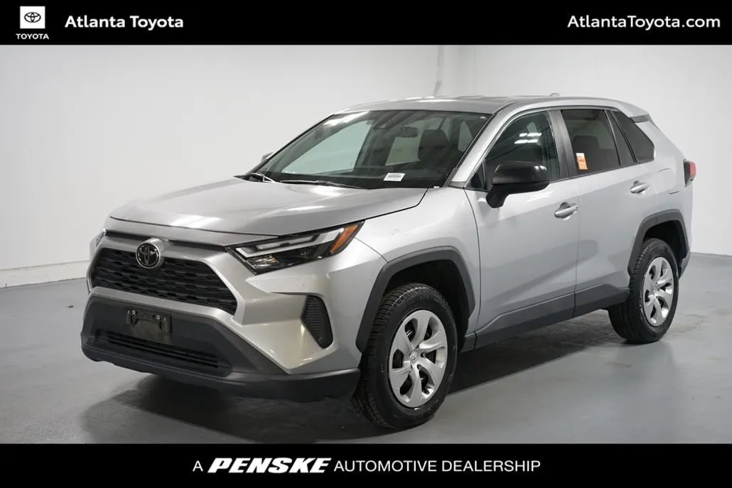 2023 Toyota RAV4 LE photo 1