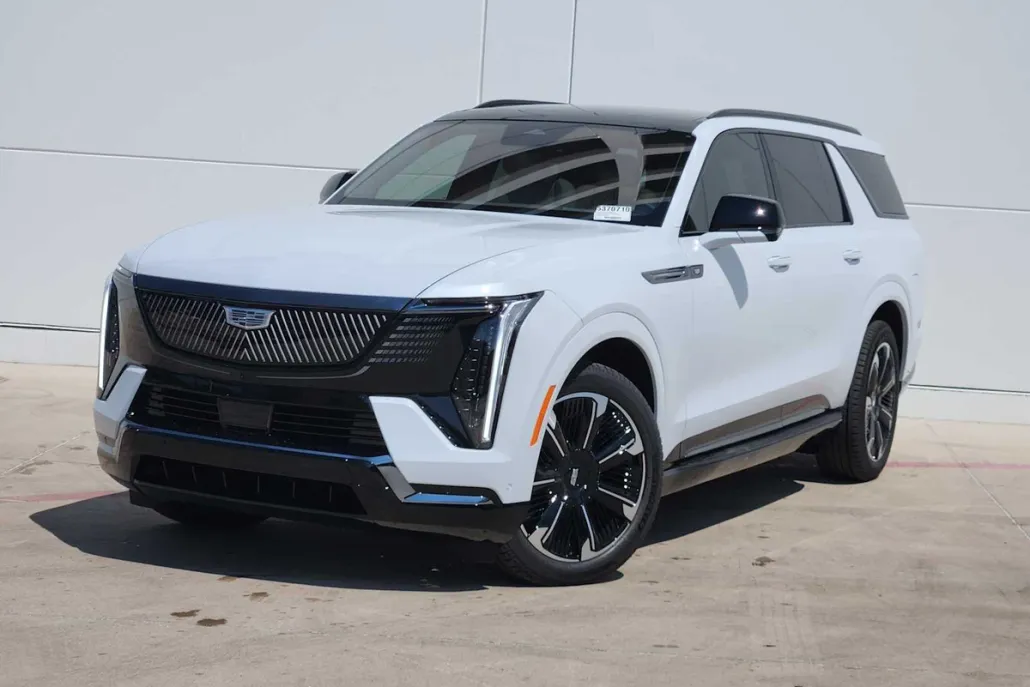 2026 Cadillac Escalade Sport photo 1