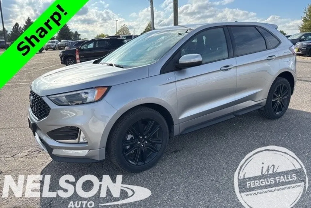 2023 Ford Edge ST photo 1