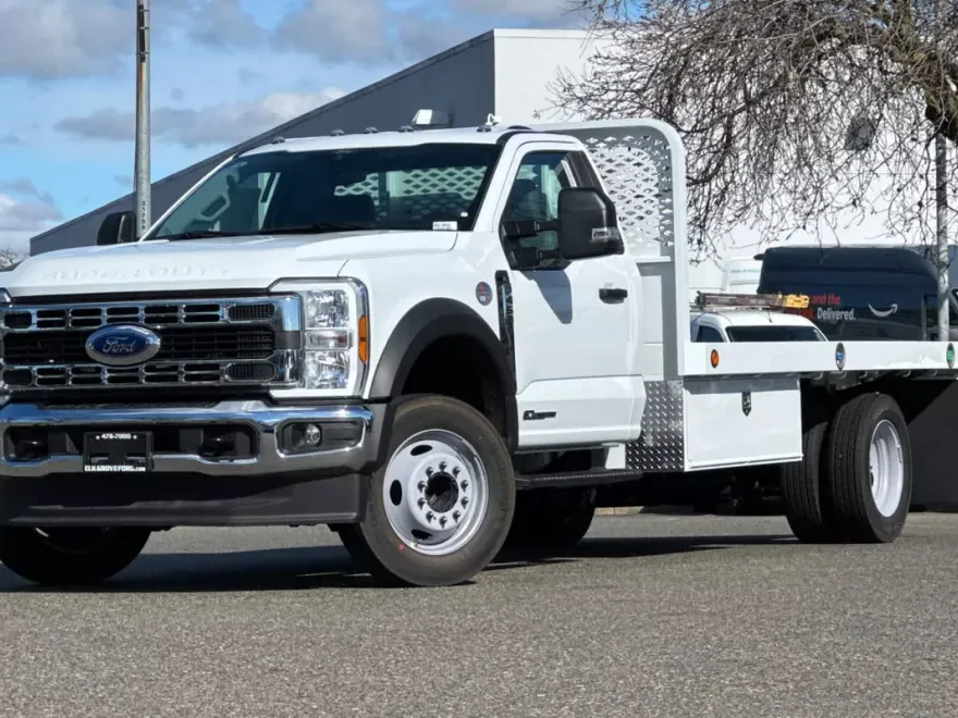 2024 Ford F-450 photo 1