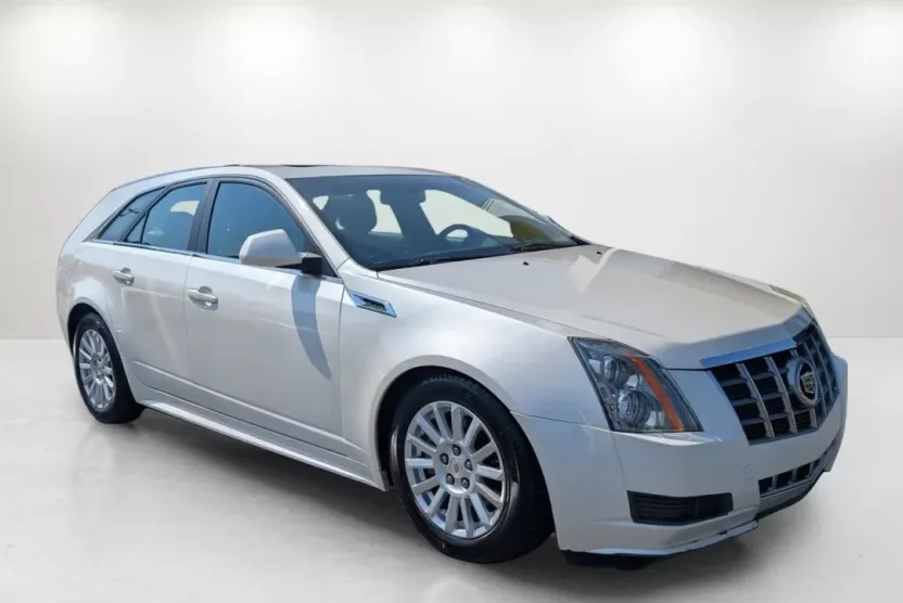 2012 Cadillac CTS Wagon Luxury photo 1