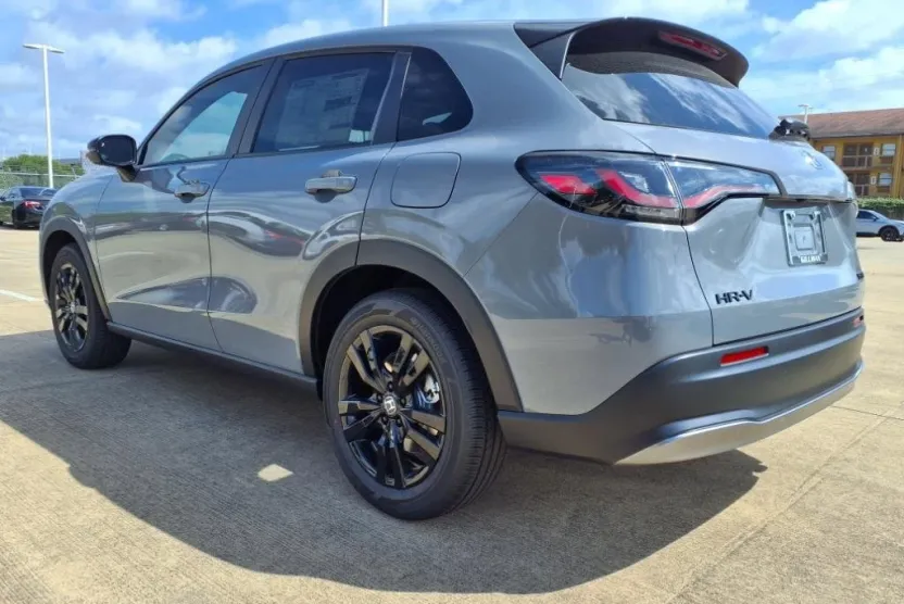 2026 Honda HR-V Sport photo 1