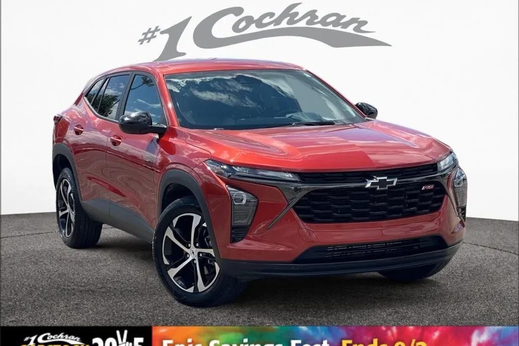 2024 Chevrolet Trax photo 1
