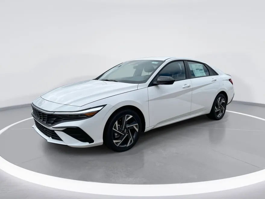 2025 Hyundai Elantra Hybrid SEL Sport photo 1