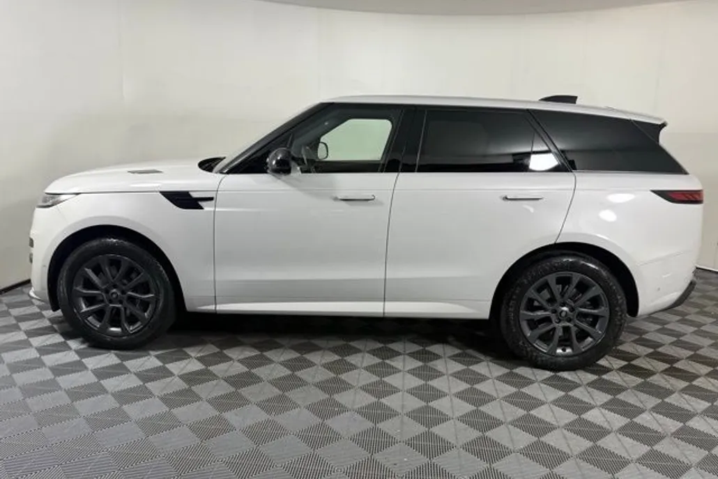 2024 Land Rover Range Rover Sport P400 Dynamic SE photo 1