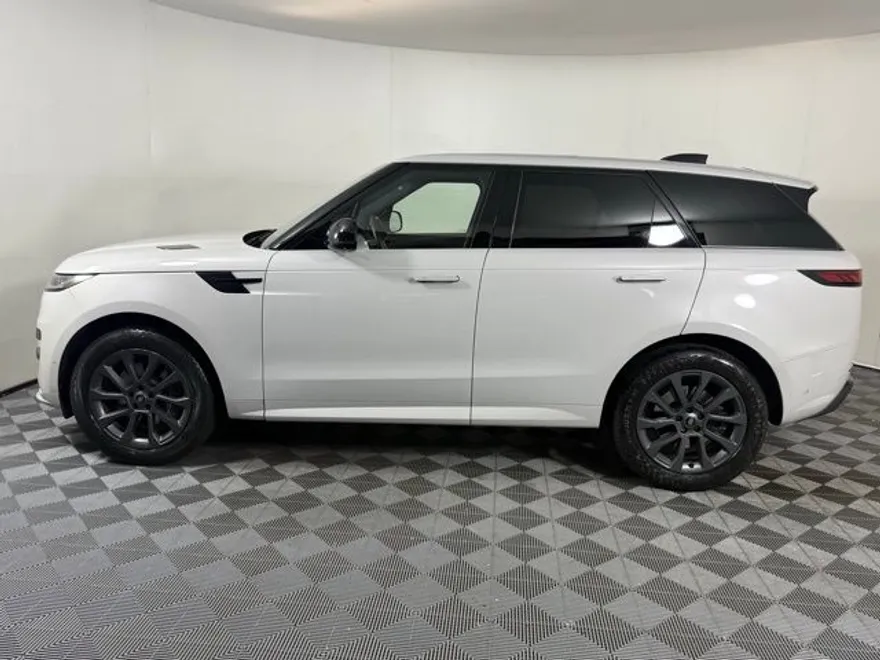 2024 Land Rover Range Rover Sport P400 Dynamic SE photo 1