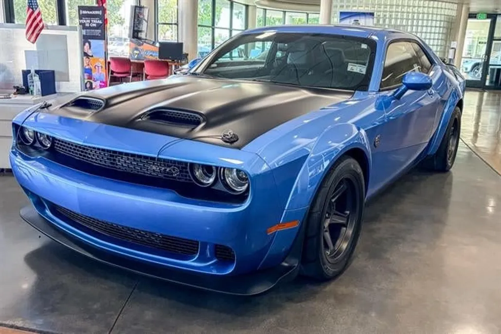 2023 Dodge Challenger SRT8 Hellcat Redeye photo 1