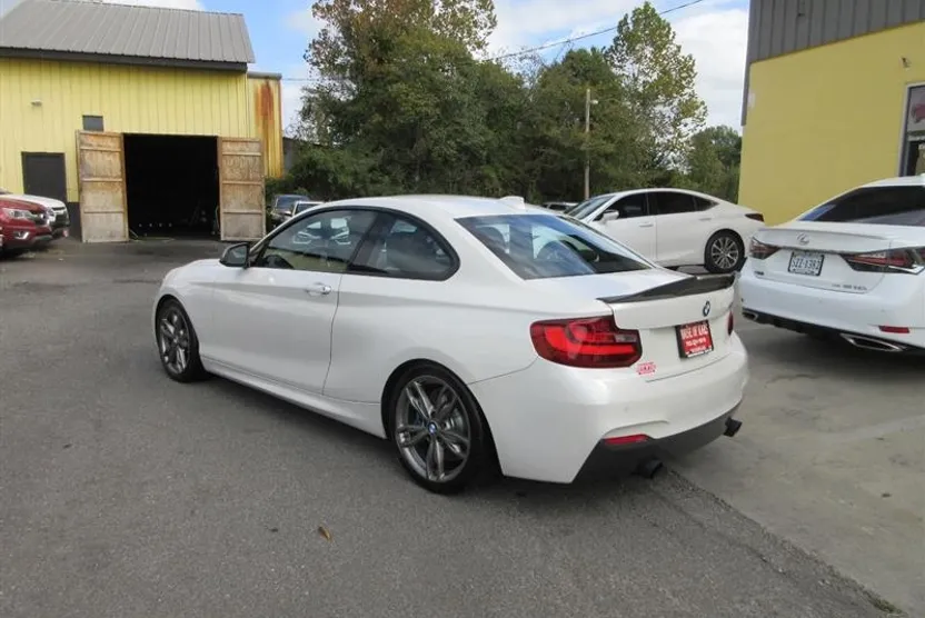 2016 Bmw M235i 2-Series photo 1
