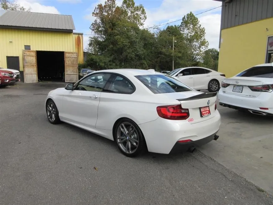 2016 Bmw M235i 2-Series photo 1
