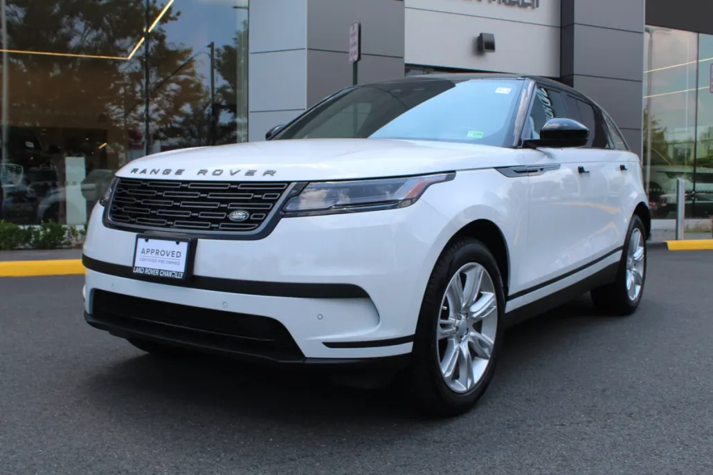 2025 Land Rover Range Rover Velar P250 S photo 1