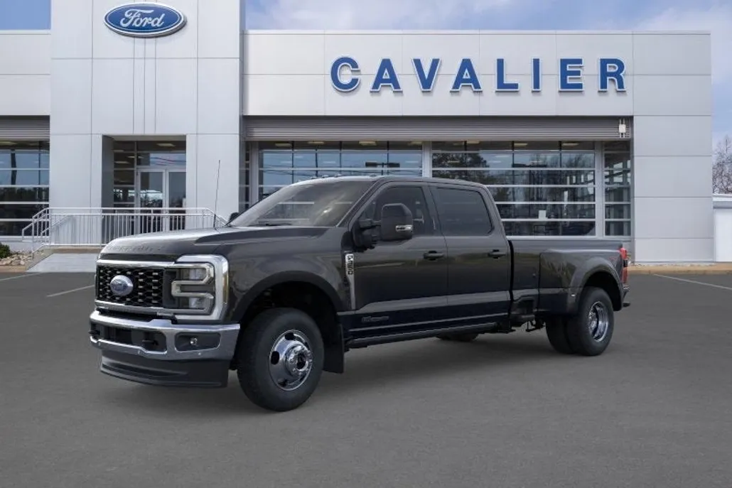2025 Ford F-350 Lariat photo 1