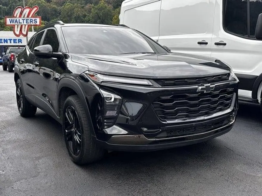2024 Chevrolet Trax ACTIV photo 1