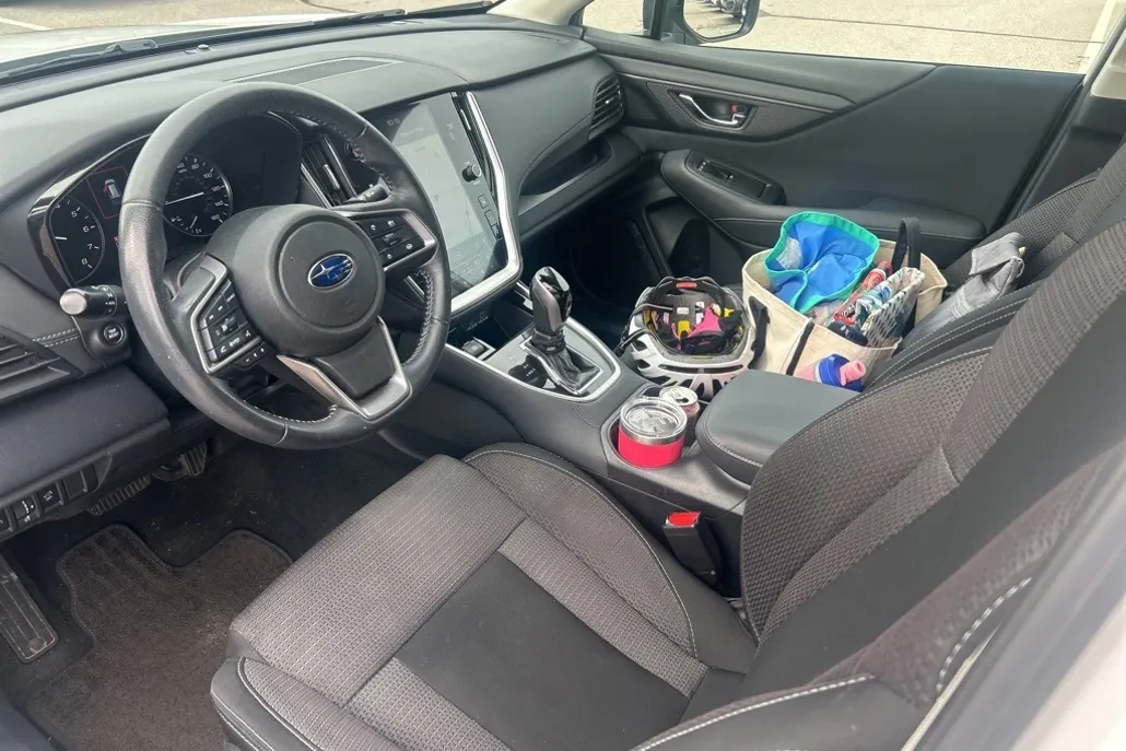 2023 Subaru Outback Premium photo 1
