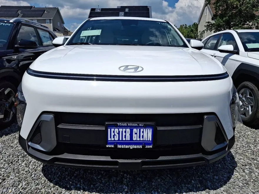2026 Hyundai Kona SE photo 1
