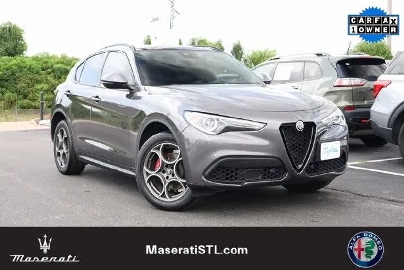 2022 Alfa Romeo Stelvio Sprint photo 1
