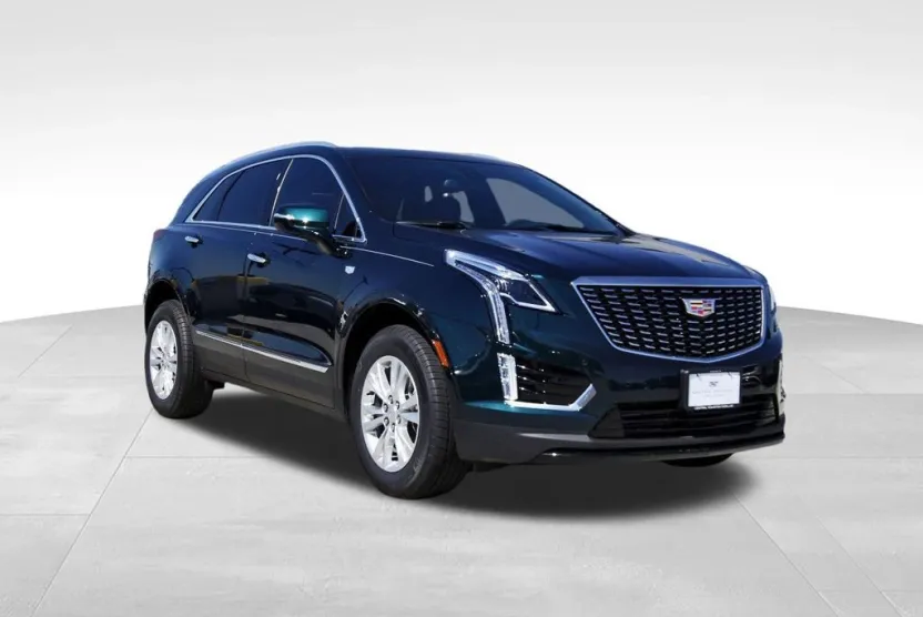 2025 Cadillac XT5 Luxury photo 1