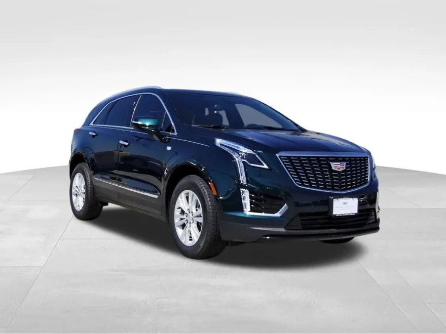 2025 Cadillac XT5 Luxury photo 1