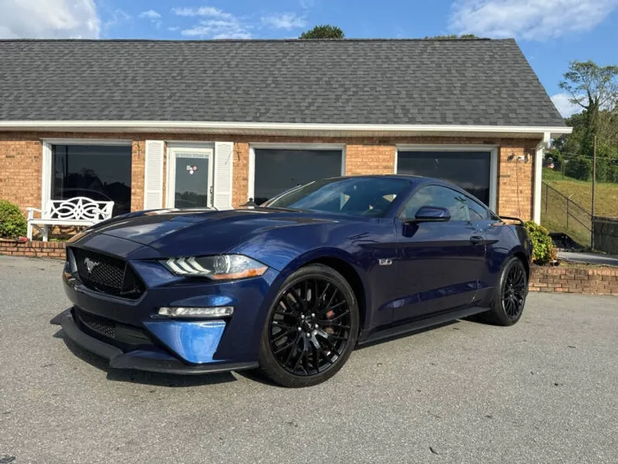 2019 Ford Mustang GT photo 1