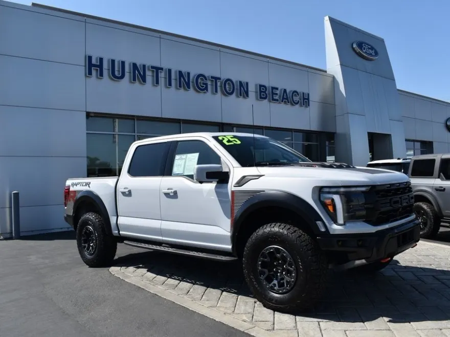 2025 Ford F-150 Raptor photo 1