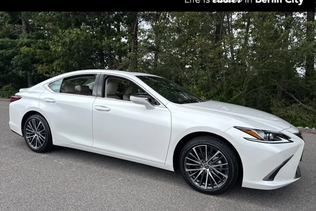 2025 Lexus ES 350 photo 1