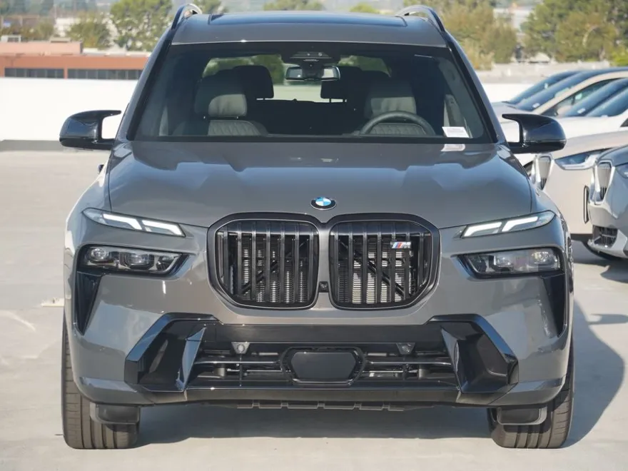 2026 Bmw X7 M60i photo 1