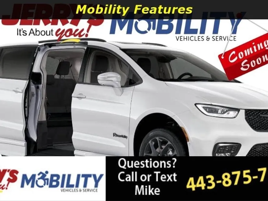 2025 Chrysler Pacifica photo 1