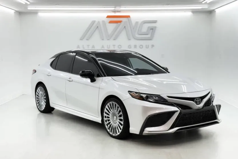 2023 Toyota Camry XSE V6 photo 1