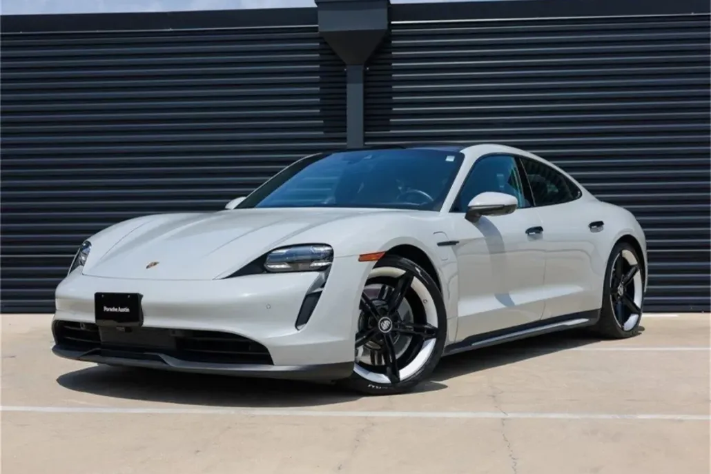 2022 Porsche Taycan 4S photo 1
