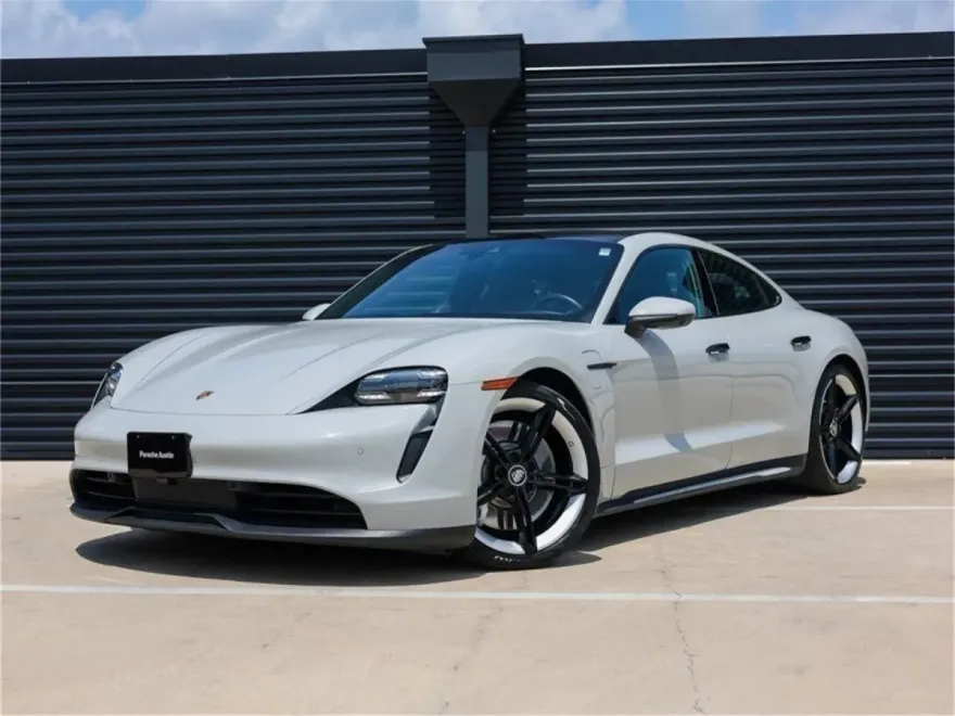 2022 Porsche Taycan 4S photo 1