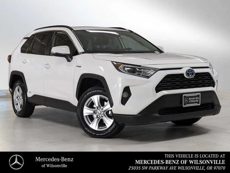 2020 Toyota RAV4 Hybrid XLE photo 1
