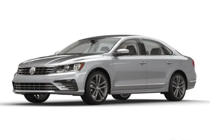 2018 Volkswagen Passat 2.0T R-Line photo 1