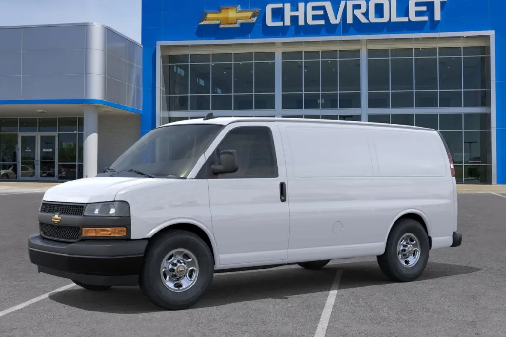 2025 Chevrolet Express Cargo 3500 photo 1