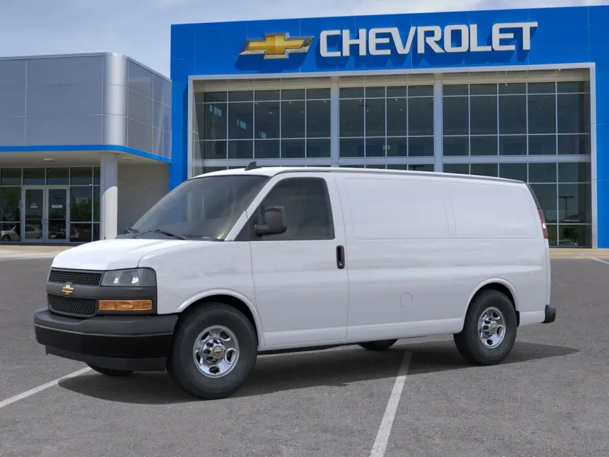 2025 Chevrolet Express Cargo 3500 photo 1