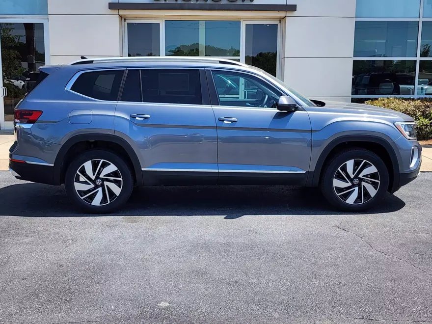 2024 Volkswagen Atlas SE Technology photo 1
