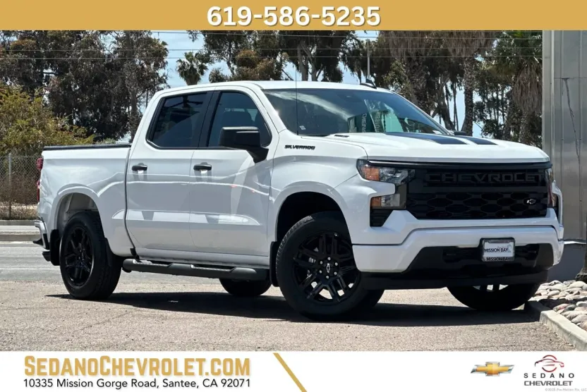 2025 Chevrolet Silverado 1500 Custom photo 1