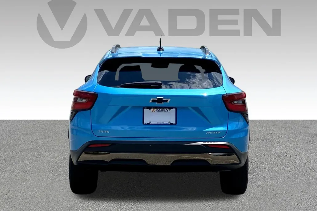2025 Chevrolet Trax ACTIV photo 1