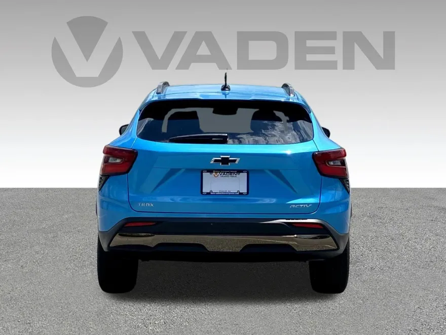 2025 Chevrolet Trax ACTIV photo 1
