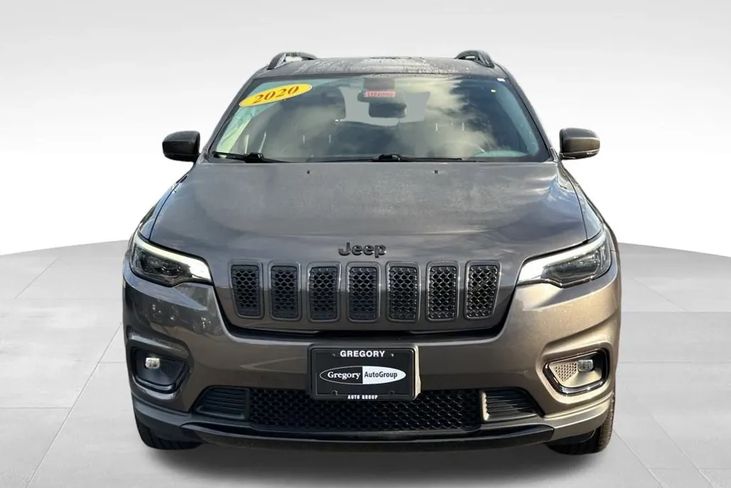 2020 Jeep Cherokee Altitude photo 1