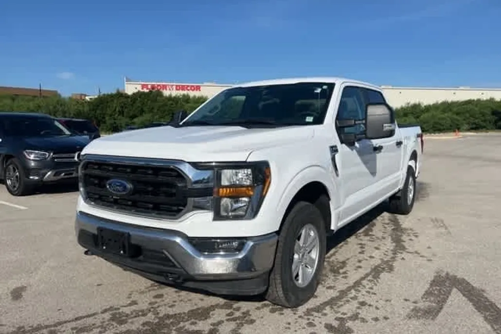 2023 Ford F-150 XLT photo 1