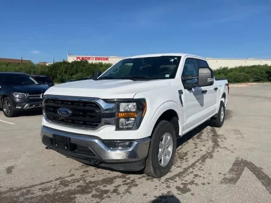 2023 Ford F-150 XLT photo 1