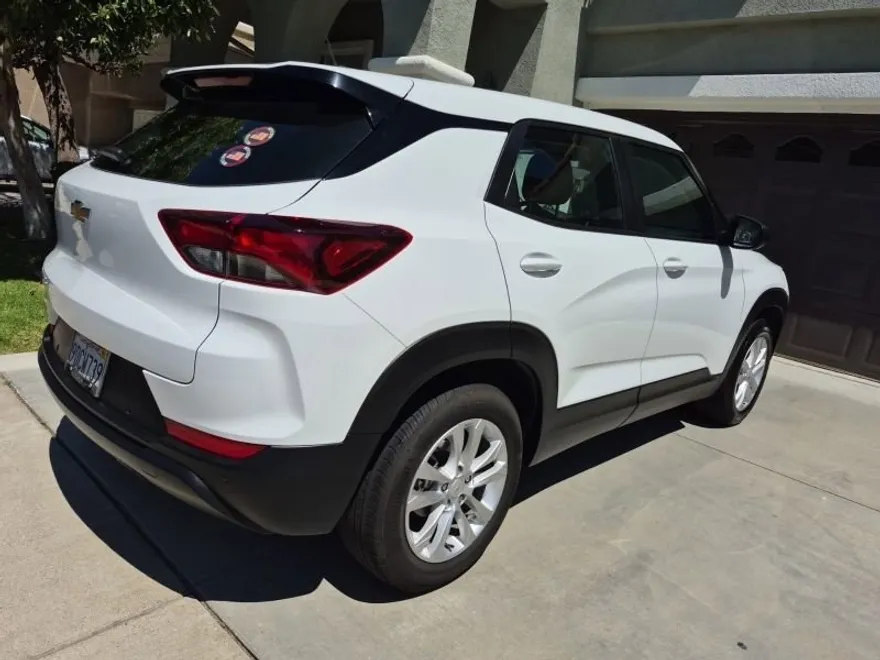 2023 Chevrolet Trailblazer LS photo 1
