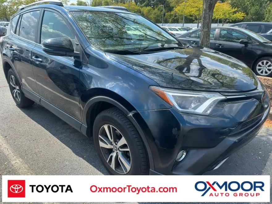 2018 Toyota RAV4 Adventure XLE photo 1