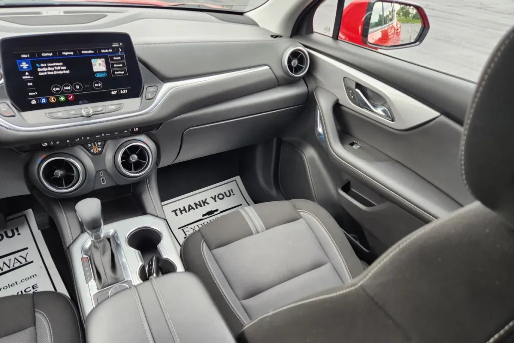 2023 Chevrolet Blazer 2LT photo 1