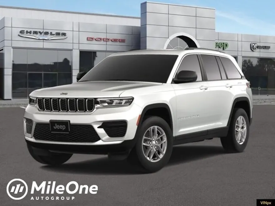 2025 Jeep Grand Cherokee Laredo photo 1