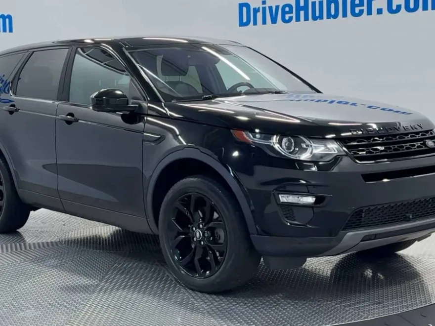 2017 Land Rover Discovery Sport HSE photo 1