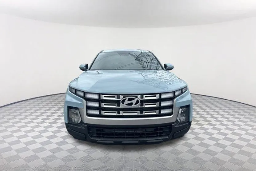 2025 Hyundai Santa Cruz SE photo 1