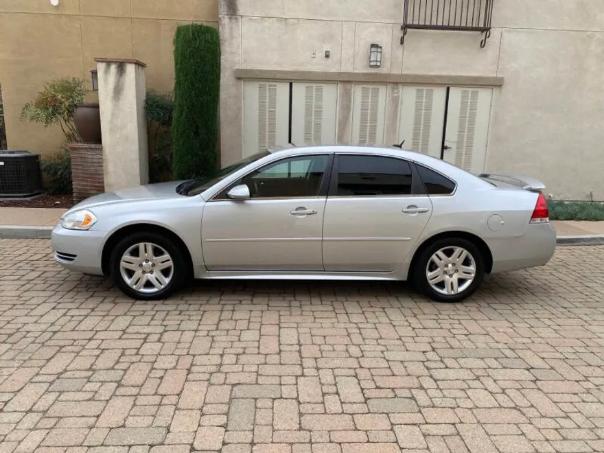 2013 Chevrolet Impala photo 1