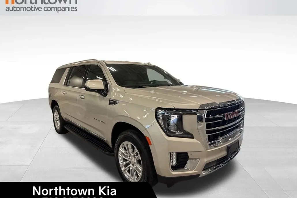 2022 Gmc Yukon XL SLT photo 1