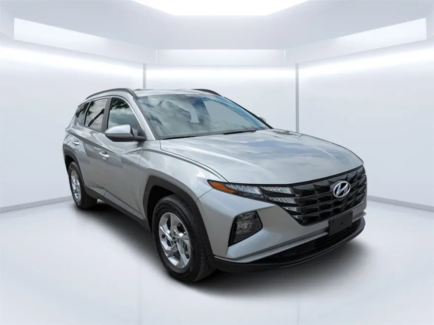 2024 Hyundai Tucson SEL photo 1