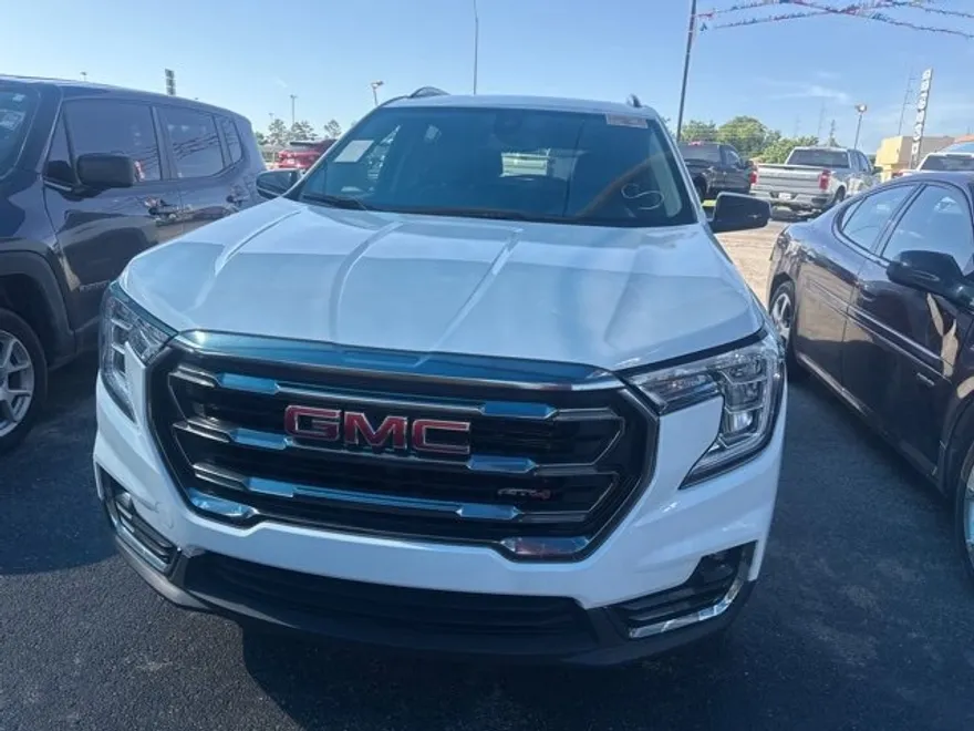 2023 Gmc Terrain AT4 photo 1